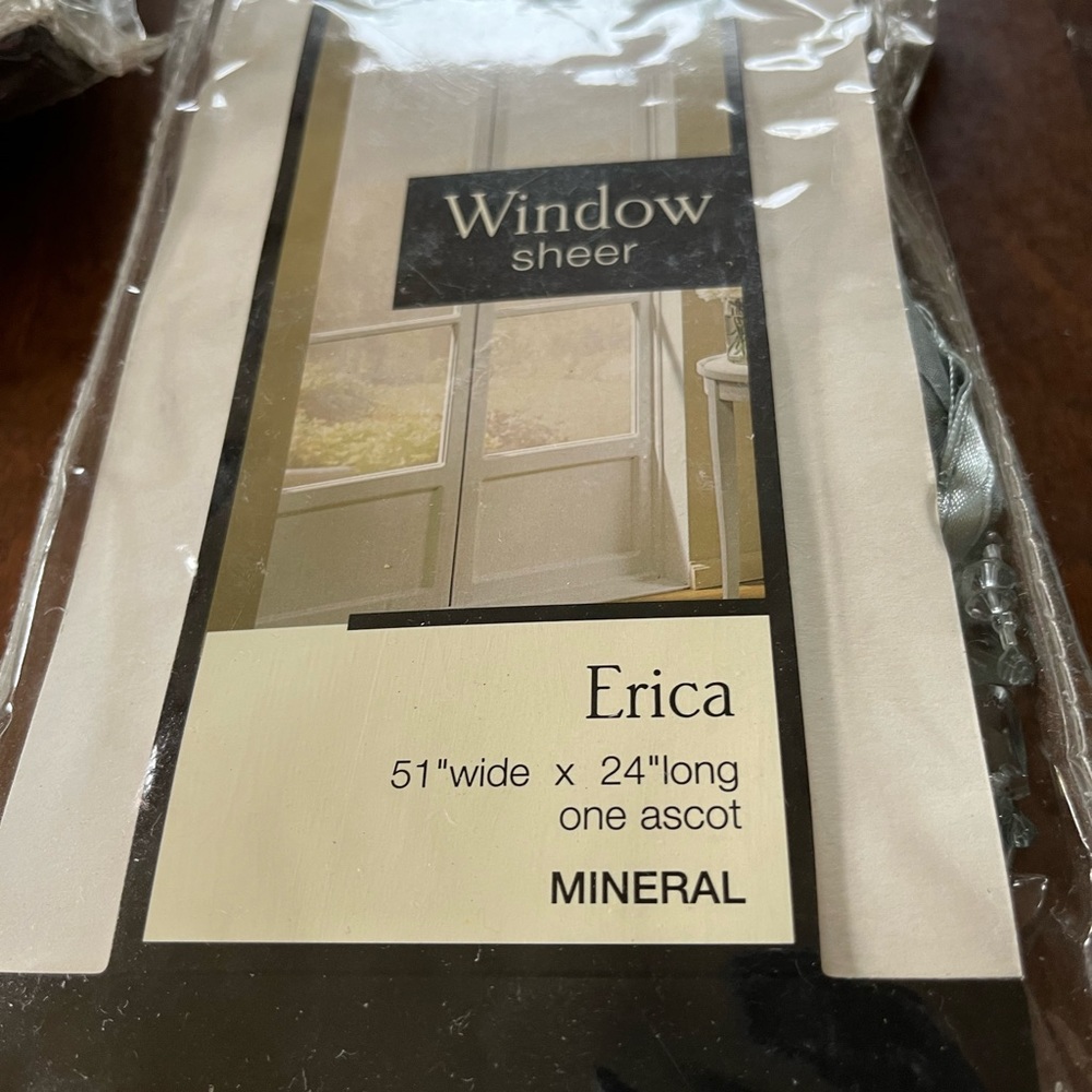 Erica Window sheer valances